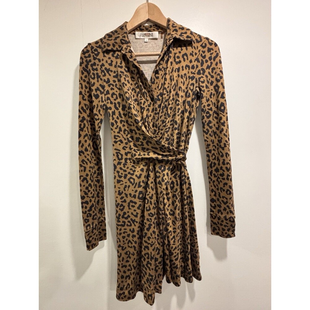 Diane Von Furstenberg Dress Sz 0 Wrap Long Sleeve 100% Silk Leopard Classic DVF